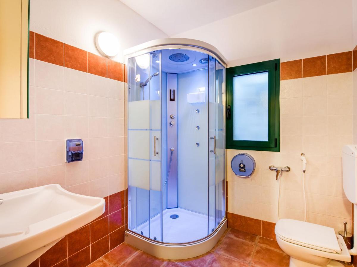 In A Green And Relaxing Atmosphere With Pool And Stunning Lake View Villa Marone Esterno foto