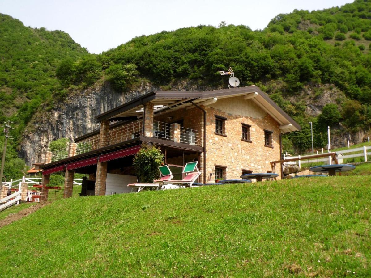 In A Green And Relaxing Atmosphere With Pool And Stunning Lake View Villa Marone Esterno foto